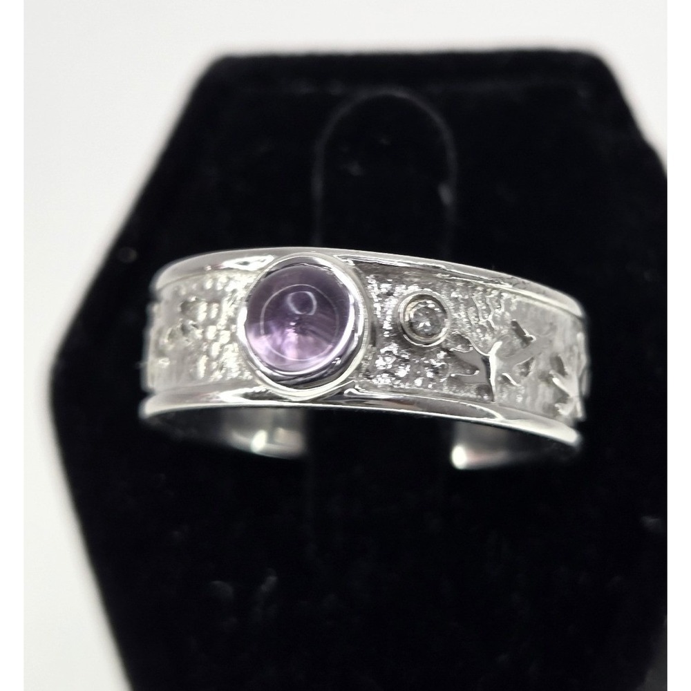 Vintage Embossed Sterling Designer Cabachon Amethyst Diamond Band Ring Size 8.75 - Picture 2 of 9